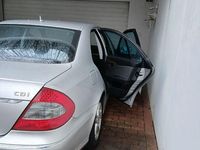 Gebraucht Mercedes E220 Avantgarde 170 PS (125 kW) 2007 Silber Limousine