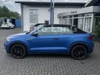 Gebraucht VW T-Roc Cabriolet Edition 150 PS (110 kW) 2021 Blau Cabrio