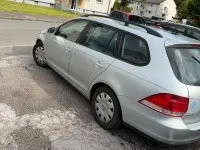 Gebraucht VW Golf VI 105 PS (77 kW) 2009 Silber Kleinwagen