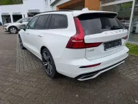 Gebraucht Volvo V60 R-Design 392 PS (288 kW) 2020 Ice white, solid Kombi