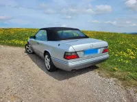 Gebraucht Mercedes 220 150 PS (110 kW) 1993 Silber Cabrio