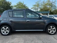 Gebraucht Dacia Sandero Stepway 87 PS (63 kW) 2009 Grau Limousine