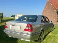 Używany Mercedes C280 196 KM (144 kW) 1996 Srebrny Sedan/Limuzyna