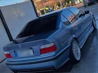 Gebraucht BMW 318 M Sport 115 PS (84 kW) 1993 Andere farben Limousine