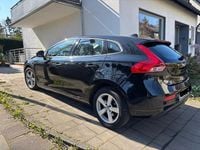 Gebraucht Volvo V40 120 PS (88 kW) 2015 Schwarz Limousine