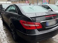 Gebraucht Mercedes E350 265 PS (194 kW) 2010 Schwarz Coupé