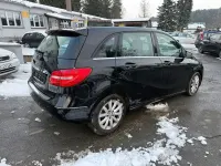 Gebraucht Mercedes B180 109 PS (80 kW) 2014 Schwarz Kleinwagen
