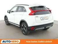 Używany Mitsubishi Eclipse Cross Top 163 KM (119 kW) 2018 Biały SUV