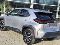 Neu Toyota Yaris Cross 131 PS (96 kW) 2026 Schimmering silber metallic SUV