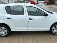 Gebraucht Dacia Sandero Essentiel 75 PS (55 kW) 2014 Weiß Limousine