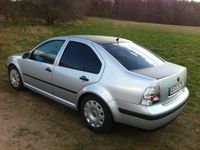 Gebraucht VW Bora 116 PS (85 kW) 2001 Silber metallic Limousine