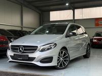 Gebraucht Mercedes B200 Night 156 PS (114 kW) 2015 Silber Van / Kleinbus