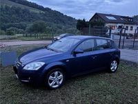 Usata Kia Ceed 126 CV (92 kW) 2008 Blu Utilitaria