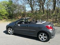 Gebraucht Peugeot 207 CC Platinum 111 PS (81 kW) 2011 Grau Cabrio