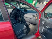 Gebraucht Renault Clio II 106 PS (77 kW) 2009 Rot Limousine