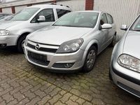 Gebraucht Opel Astra Edition 90 PS (66 kW) 2005 Silber Limousine