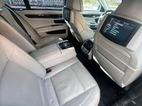 Second-hand BMW 730 245 CP (180 kW) 2011 Negru Berlinǎ