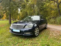 Second-hand Mercedes C220 170 CP (125 kW) 2012 Albastru Berlinǎ