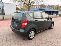 Gebraucht Mercedes A160 95 PS (69 kW) 2010 Grün Kleinwagen