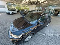 Second-hand VW T-Roc R-line 150 CP (110 kW) 2024 Negru SUV