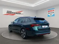 Neu Skoda Octavia RS 265 PS (194 kW) 2026 Grün Kombi