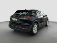 Gebraucht Audi Q4 e-tron Comfort 150 kW (204 PS) 2023 Mythosschwarz metallic SUV