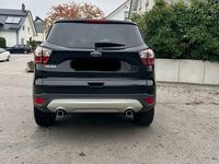 Gebraucht Ford Kuga Titanium 179 PS (131 kW) 2018 Schwarz SUV