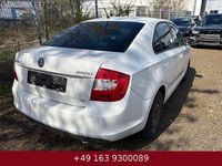 Gebraucht Skoda Rapid Elegance 105 PS (77 kW) 2012 Weiß Kleinwagen