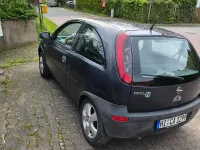 Używany Opel Corsa 58 KM (42 kW) 2002 Niebieski Hatchback