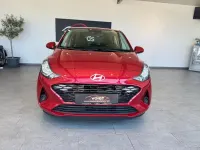 Gebraucht Hyundai i10 Trend 63 PS (46 kW) 2025 Dragon red (metallic) Kleinwagen
