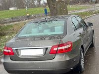 Gebraucht Mercedes E220 170 PS (125 kW) 2010 Grau Limousine