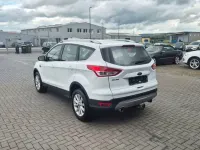 Gebraucht Ford Kuga Titanium 150 PS (110 kW) 2016 Weiß SUV