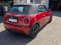 Usado Mini Cooper Cabriolet 136 HP (100 kW) 2017 Vermelho Cabrios
