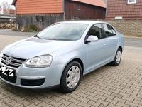 gebraucht VW Jetta 1,4 TSI MIT 122 PS