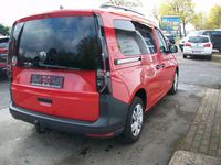 Gebraucht VW Caddy 75 PS (55 kW) 2022 Rot Van / Kleinbus