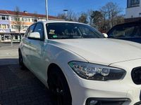 Gebraucht BMW 116 Advantage 116 PS (85 kW) 2015 Weiß Kleinwagen