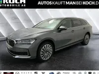 Neu Skoda Superb LAURIN & KLEMENT 193 PS (141 kW) 2025 Grau Kombi