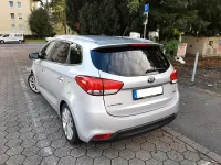 Gebraucht Kia Carens 2014 Silber Van / Kleinbus