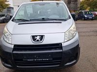 Gebraucht Peugeot TePee 90 PS (66 kW) 2011 Silber Van / Kleinbus
