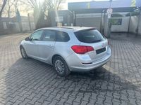 gebraucht Opel Astra Sports Tourer Design Edition Euro 5 KLIM