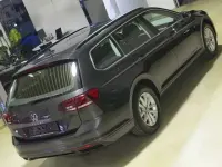Gebraucht VW Passat Business 150 PS (110 kW) 2023 Manganese gray Kombi
