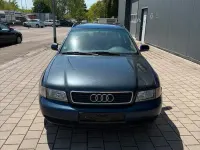 Używany Audi A4 S-Line 165 KM (121 kW) 1998 Niebieski Kombi