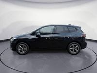 Gebraucht BMW 220 Active Tourer 156 PS (114 kW) 2025 Schwarz Van / Kleinbus