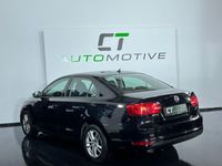 Gebraucht VW Jetta Trendline 105 PS (77 kW) 2011 Schwarz Limousine