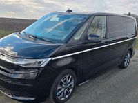 Gebraucht VW Multivan Style 150 PS (110 kW) 2023 Schwarz Van