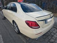 Gebraucht Mercedes E200 207 PS (152 kW) 2018 Gelb Limousine