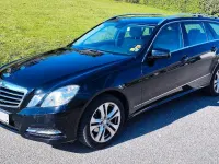 Gebraucht Mercedes E220 Avantgarde 170 PS (125 kW) 2012 Schwarz Limousine