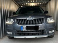 gebraucht Skoda Yeti 1.4 TSI 4x4 DSG Style -Topzustand