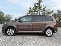 Gebraucht VW Touran Life 105 PS (77 kW) 2013 Braun Van / Kleinbus