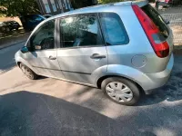 Gebraucht Ford Fiesta 80 PS (58 kW) 2003 Silber Kleinwagen
